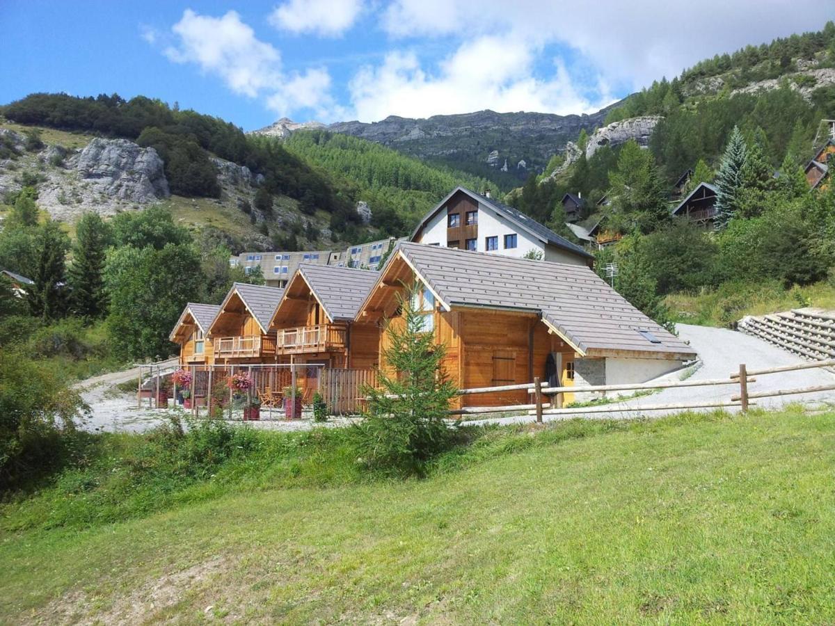 Chalet 6 Pers Avec Spa, Terrasse Plein Sud A Saint-Michel-De-Chaillol - Fr-1-393-22 Exterior foto